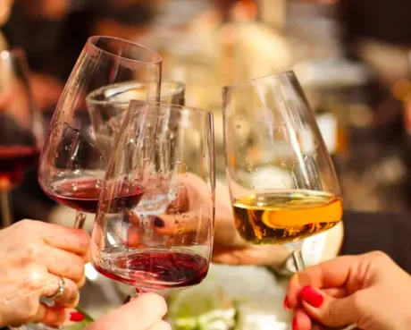 Uncorking Elegance: What Is a Wine Bar?